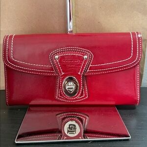 Coach Gigi Whiskey Red leather Turnlock wallet